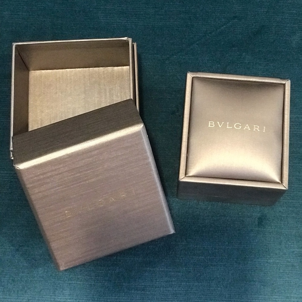 BULGARI ring box brand new.